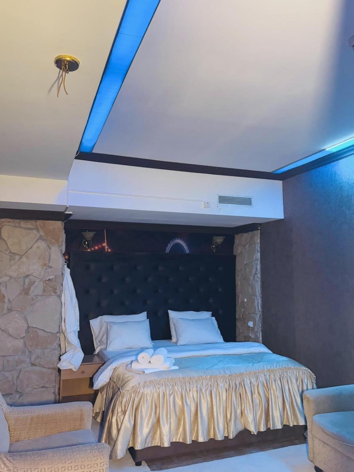 Hotel Cinema Кишинёв Экстерьер фото